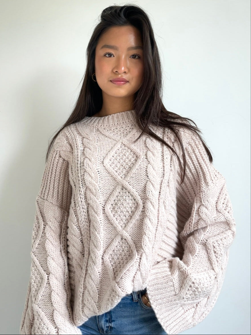 Chunky Cable Knit Beige