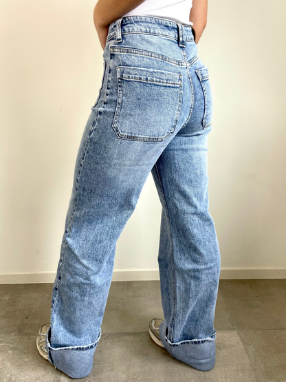 Pocket Wide Leg Jeans